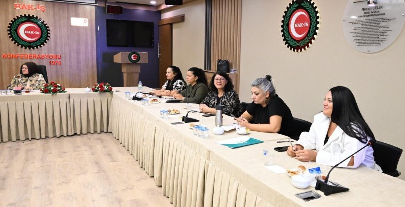CAN, HAK-İŞ KADIN KOMİTE TOPLANTISINA KATILDI