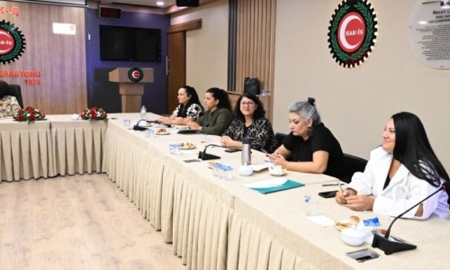 CAN, HAK-İŞ KADIN KOMİTE TOPLANTISINA KATILDI